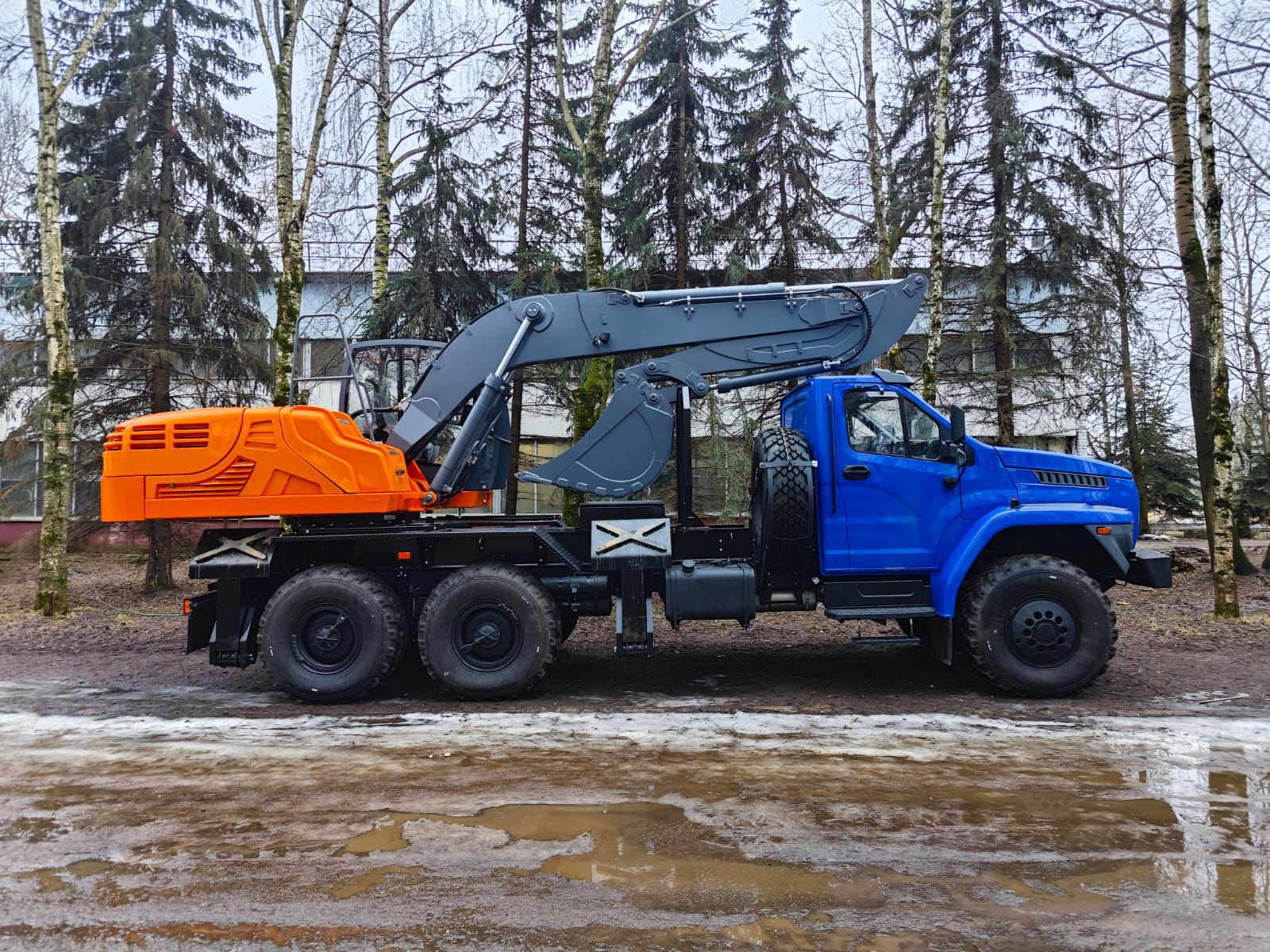 УРАЛ NEXT Е190А-10