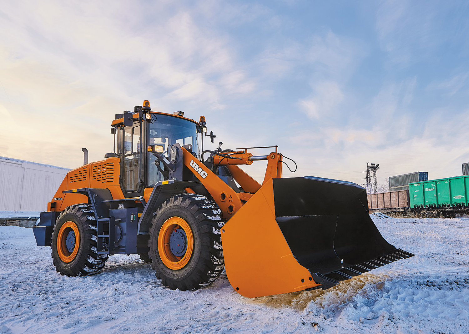 Фронтальный погрузчик TL155