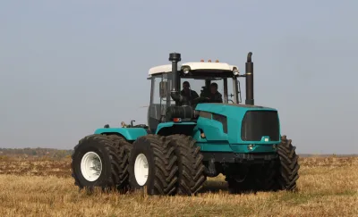 Трактор БТЗ-254К